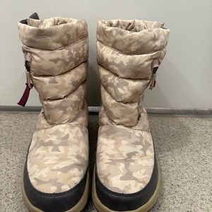 columbia snow boots women size 8